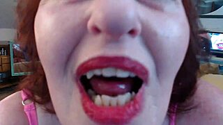 Dawnskye Flaunts Silly Curves in Black Lace Dress