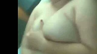 two hot latina girls worshipping belly buttons with tattoos 😍