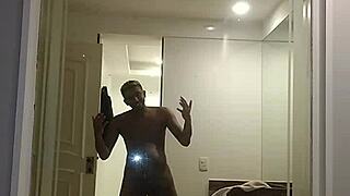 Join video call with pirocudo carioca on whatsapp