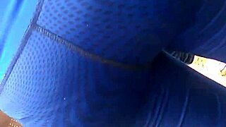 in the mercado modelo huancayo, a peruvian culona shows off her big ass