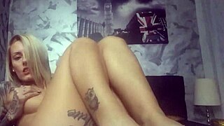 Blonde Webcam Girl Shows Feet Fetish And Ass