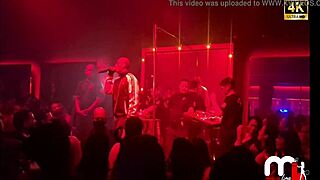 fui no show do mc gw e exagerei no palco tirando a roupa