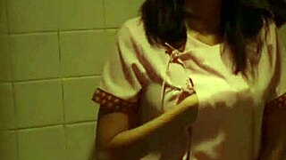 Aum Lakkana caught in steamy solo fingering scene