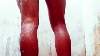 A gay story unfolds with everyday experiences and connections in the community