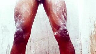 A gay story unfolds with everyday experiences and connections in the community