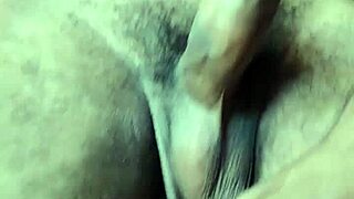 毛茸茸印度同志情侣激烈互干大屌