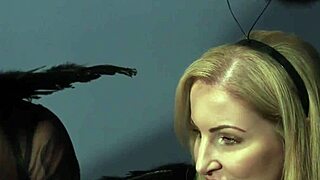 Cosplay amateur enjoys facesitting and bj threesome with femdoms