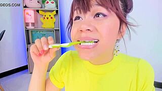 Lila Jordan Brushes Her Teeth With Saliva And Tongue Fetish On Webcam