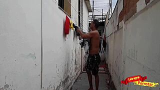 comi o cu da empregada no quintal e gozei na boca dela