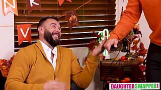 Girls Ava Davis Myra Moans saving Thanksgiving?