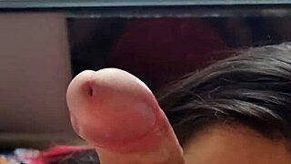 Hey, that cute teen White Wolf sucks deep in front of the jacuzzi