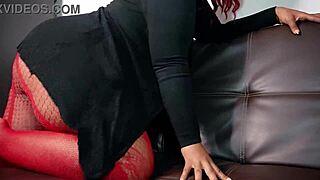 Horny Milf Shakes Her Big Butt With Intense Desire