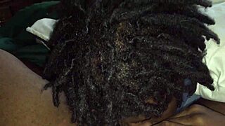 Eat that pussy like a pro!