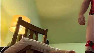 alikat2 poses with the oak chair in a solo session