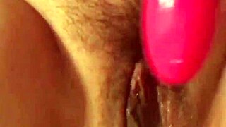 Latin Pussy Squirts With Dildo Toys In Homemade Fun
