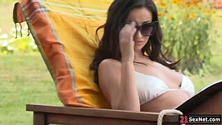 Lesbian Babes Lick Pussy And Facesit Outdoors