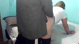 网络直播拉丁哥特妹狗爬式被操