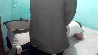 网络直播拉丁哥特妹狗爬式被操