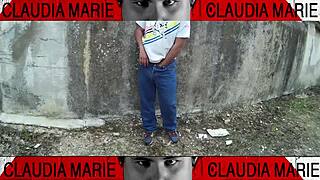 Posturas imposibles para comerle el coño a la gorda en la calle me encantan sus jugos y sus flujos y chuparle el co�o de arriba a abajo hasta que se corre del gusto