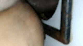 Want to see bareback fucking with a cumshot finish?