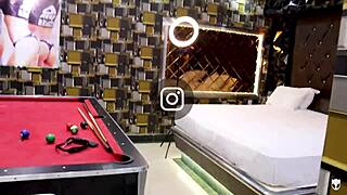 Delicious brunette gives blowjob in hotel