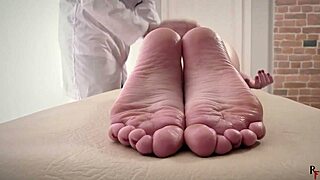 Dreadlocks Jane Gets Topless Massage With Armpit Tickling