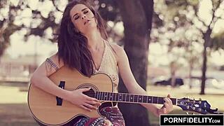 Alice White Gets Deep Creampie in Hardcore Pornfidelity Wanderlust