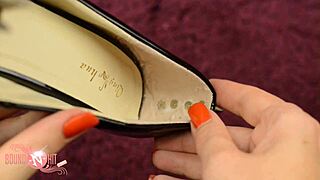 预算内尖头高跟鞋的变态BDSM技巧 - 好奇吗？