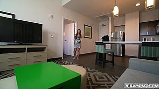 Hot Stepmom Sucks Stepson's Thick Cock!