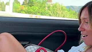 i masturbate in the car while travellng and fingering