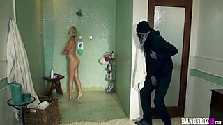 Khloe Kapri Fucks Monstrous Cock