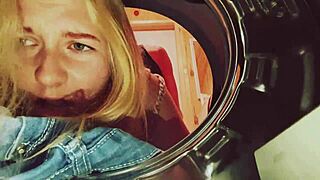 Wow, my stepsister’s stuck, so I helped with my dick!