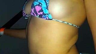 vecina cachonda pide follar