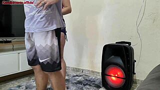 Minha linda enteada dança e eu estou obcecado em transar com ela sem camisinha.