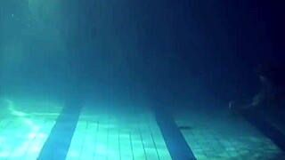 Look at those big bouncing tits underwater in the pool!