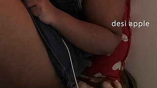 i love desi india it girl with big tits and ass