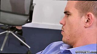 Gay SEX xxx CHAT on PANTSLESS FRIDAY. Intense action.