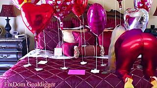 Model Fucks In Smelly Dirty Shoes On Valentines!