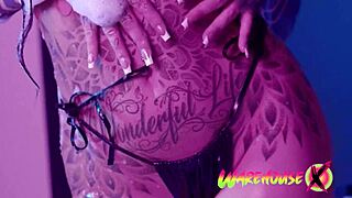 Inked babe fingers tight pussy in bath!