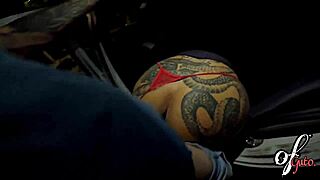 want to see what this hot one does in the car and outside - biamorenamg