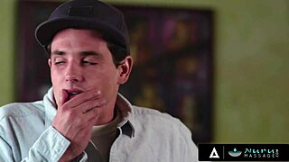 Nurumassage beauty goddess valentina nappi wants him to finish on her chest