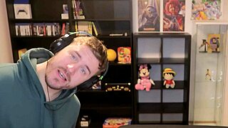 what if 2b starred in casting couch anime?