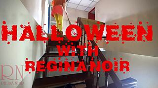 halloween 2021 velma dinkley in yellow pantyhose