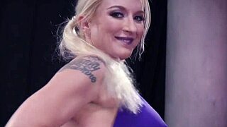 Lesbians Compete in Anal Fuck Contest