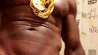 Hallelujah Johnson 抚摸我巨大黑鸡巴的狂野射精！😍