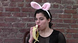 Does Roxy love banana more than her rabbit toy in this latina fetish?