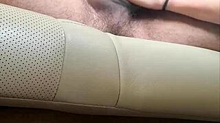 Blonde amateur swallows cum in back seat orgasm.