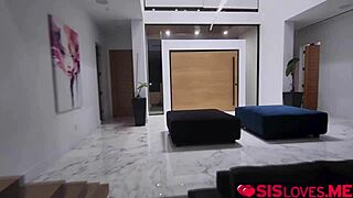 Stepsister Lindsay Lee Feels Intense Desire For Stepbrother's Big Cock