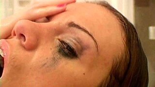 addi gives a tongue shower to her pussy