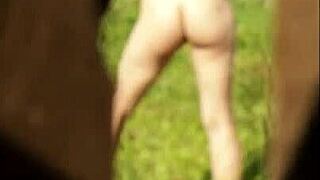 Summer Days Bring Out the Voyeur in Me